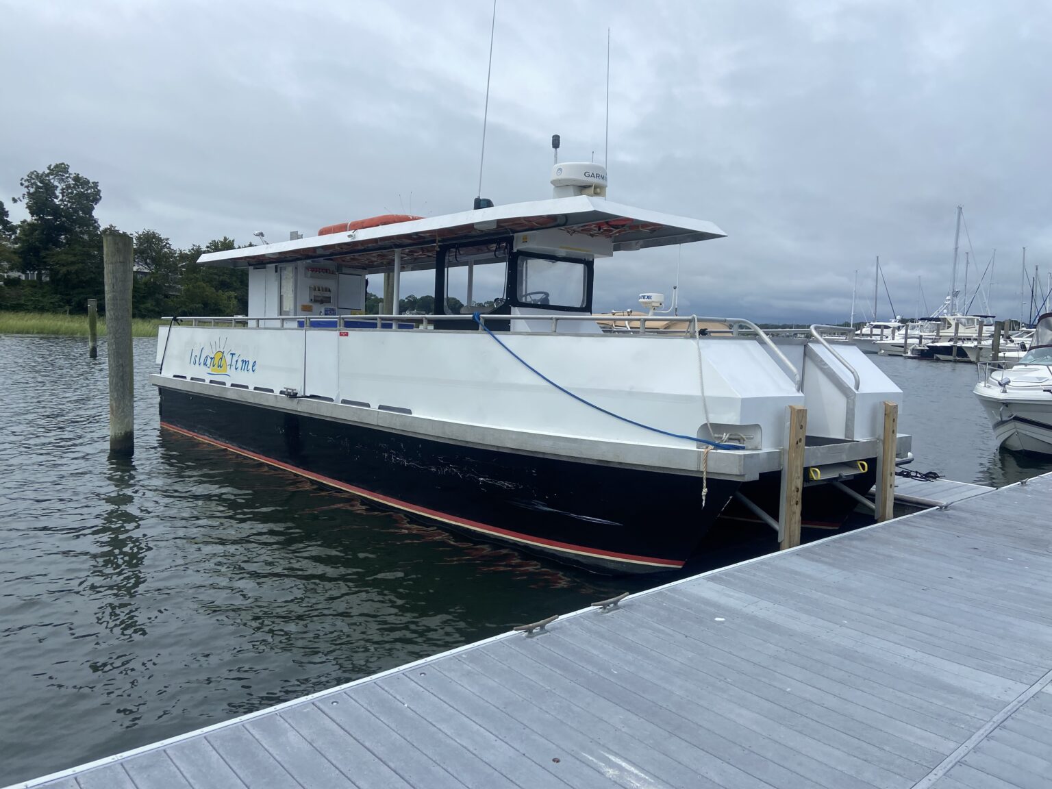 Cruise The Branford River Aboard ISLAND TIME